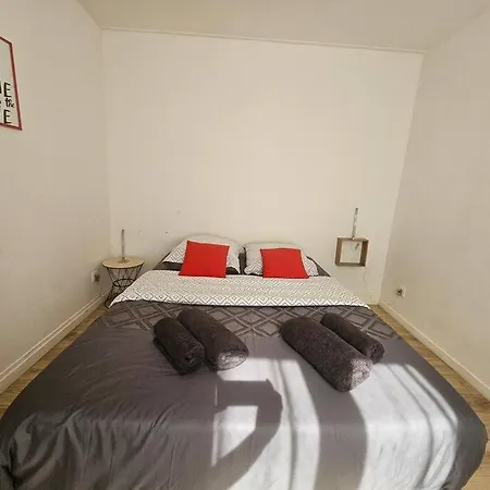 Coty Pour 4 Personnes, Hypercentre *