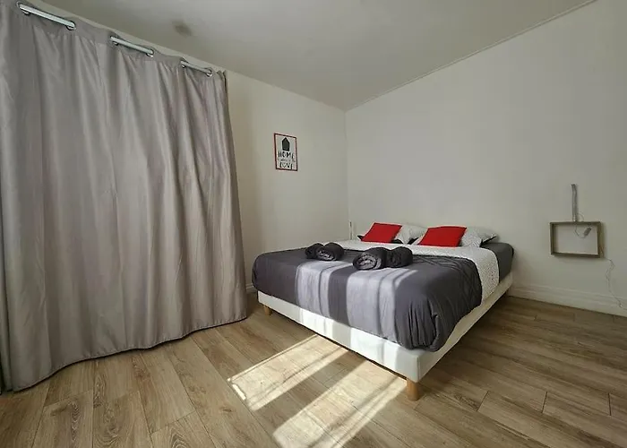 Coty Pour 4 Personnes, Hypercentre Appartement
